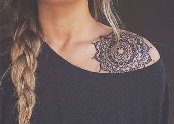 female front shoulder tattoos