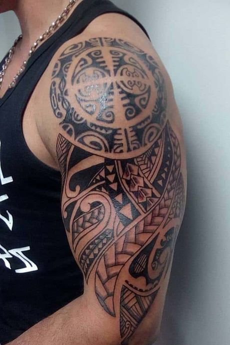 Tribal Tattoo on Shoulder