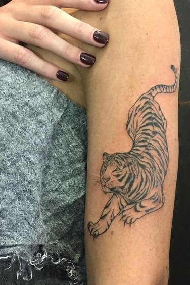 arm tiger tattoo
