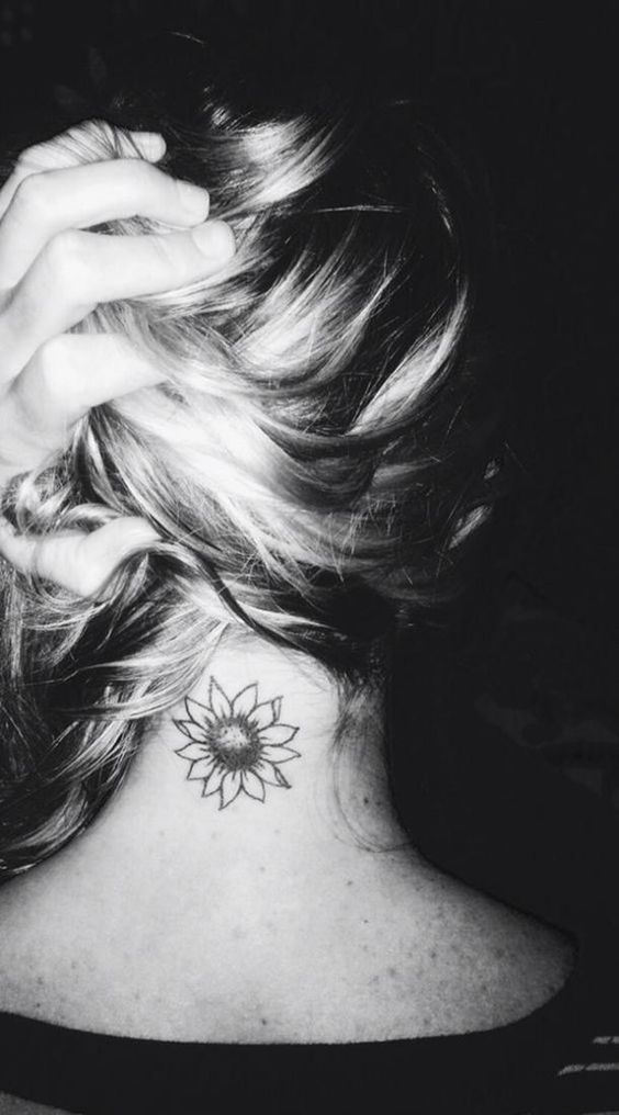 (Top 17) Back Neck Tattoo Ideas for Women [2022]